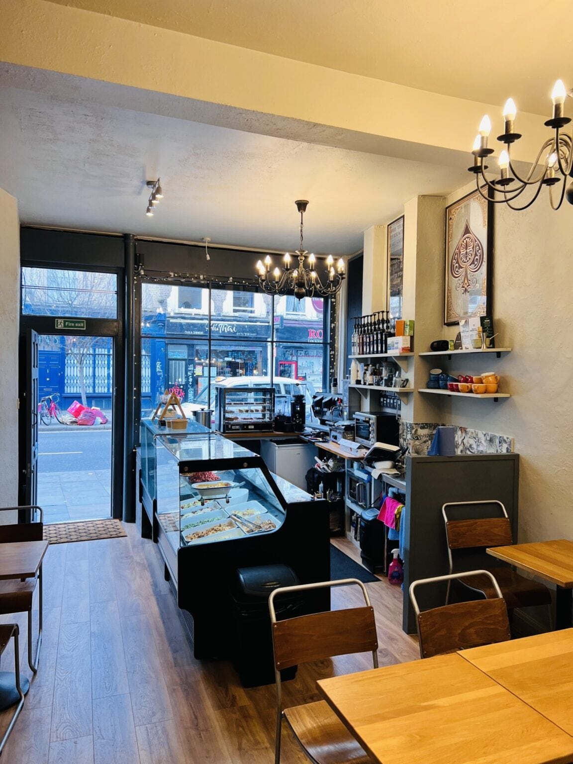 146 Bethnal Green Rd, Londres à louer Photo intérieure- Image 1 de 3