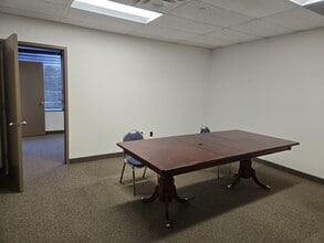 814 W Diamond Ave, Gaithersburg, MD for lease Interior Photo- Image 2 of 6
