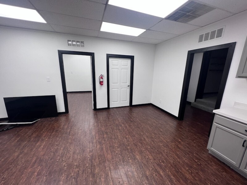 705 N Greenville Ave, Allen, TX for lease Interior Photo- Image 1 of 13
