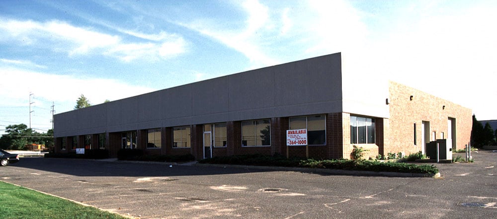 10 Aerial Way, Syosset, NY for lease Primary Photo- Image 1 of 2