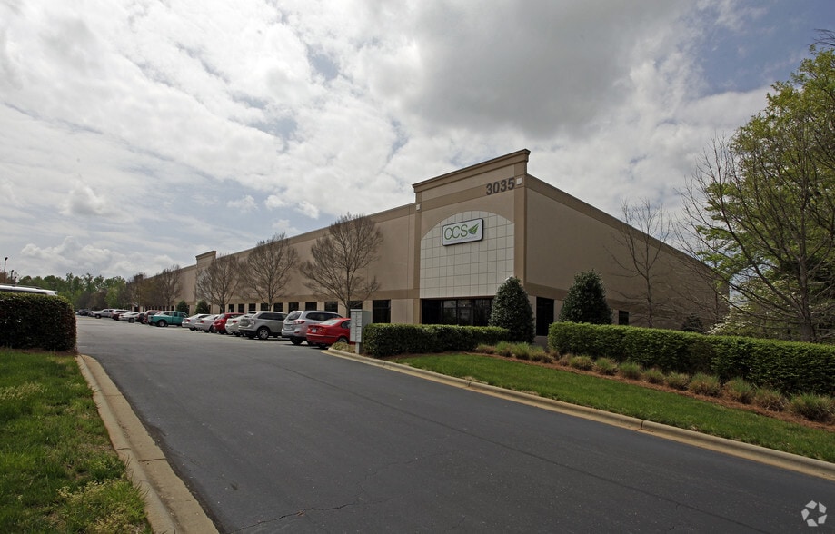 3035 Horseshoe Ln, Charlotte, NC for lease - Primary Photo - Image 1 of 11