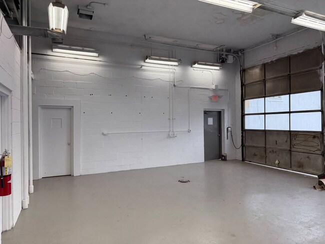 Plus de détails pour 74 Prospect Pl, Hillsdale, NJ - Industriel à louer