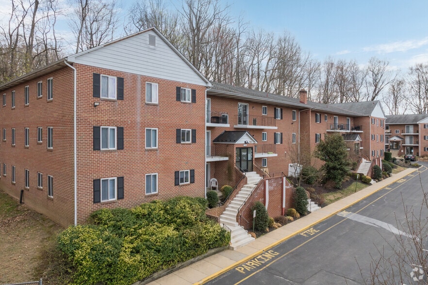 155 Westtown Way, West Chester, PA for sale - Primary Photo - Image 1 of 6
