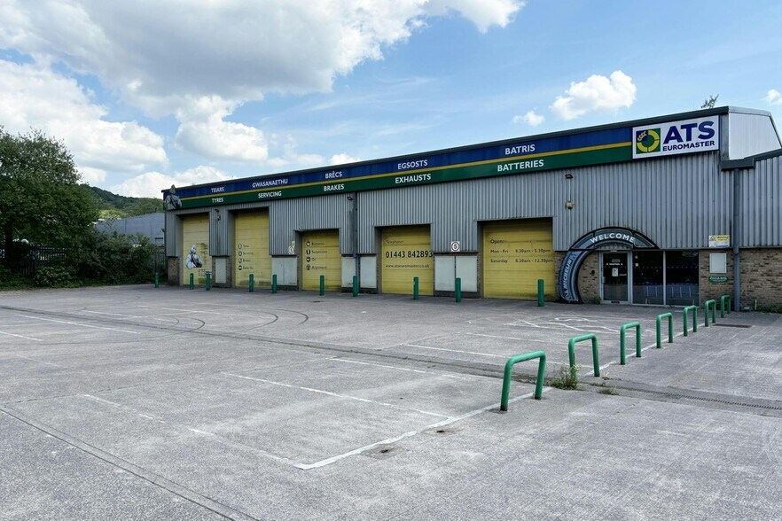 Main Ave, Pontypridd à louer - Photo principale - Image 1 de 3