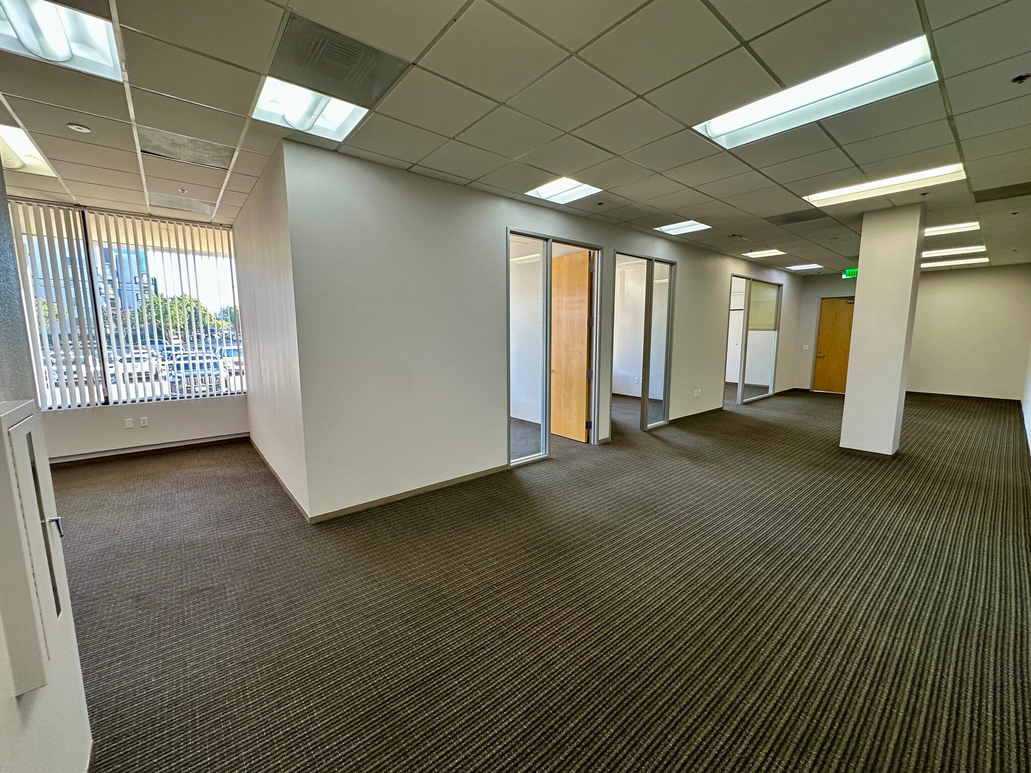 8787 Complex Dr, San Diego, CA for lease Interior Photo- Image 1 of 10