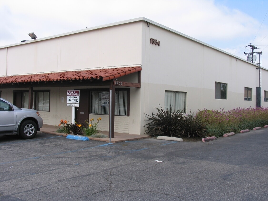 1534 E Edinger Ave, Santa Ana, CA for lease Primary Photo- Image 1 of 2