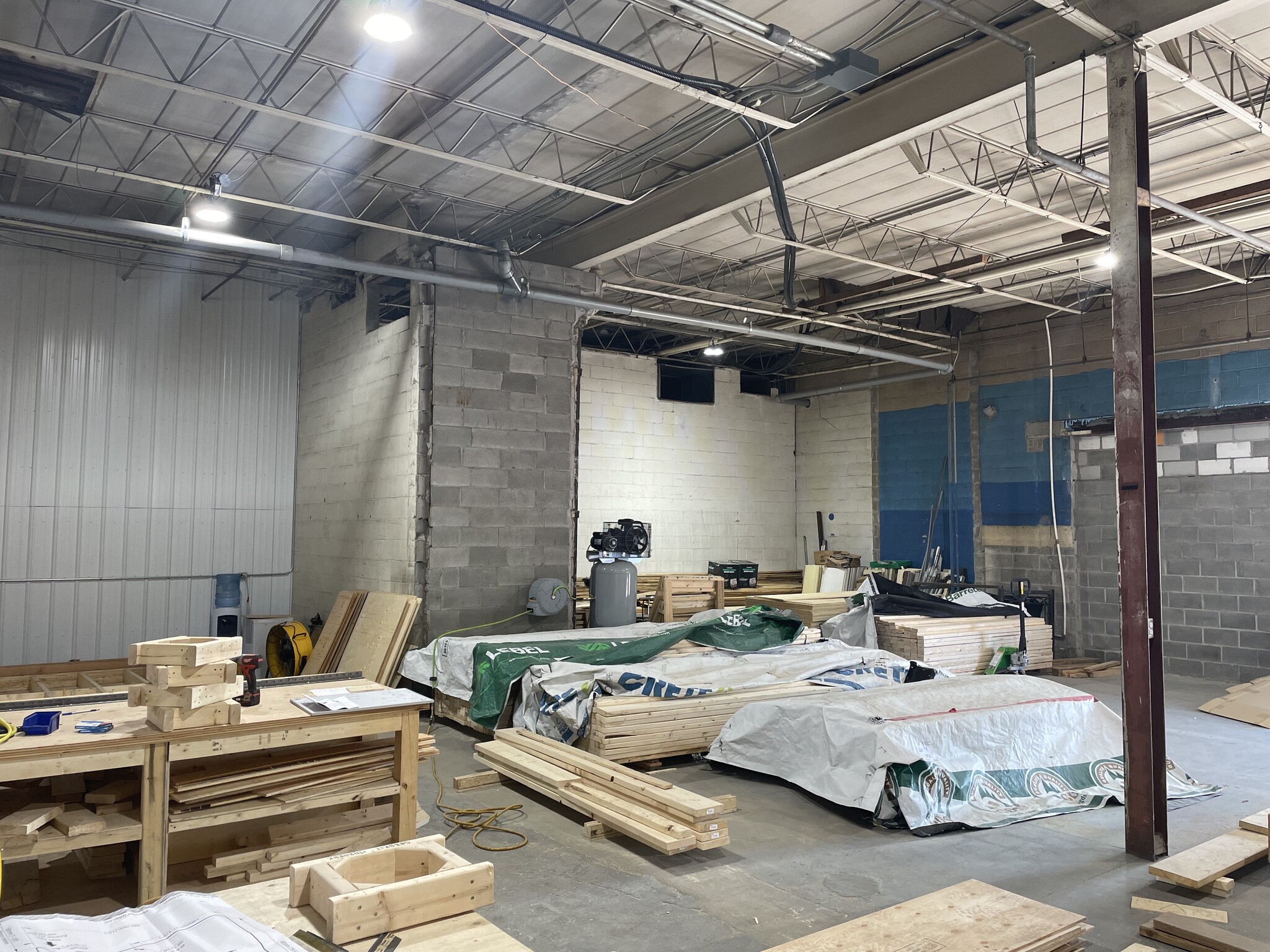 1190 Boul Thibeau, Trois-Rivières, QC for lease Interior Photo- Image 1 of 4