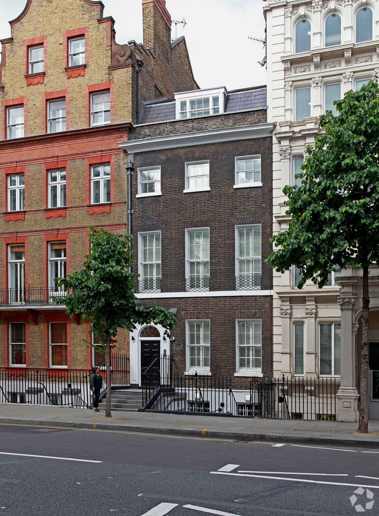 123 Sloane St, London for lease Primary Photo- Image 1 of 3