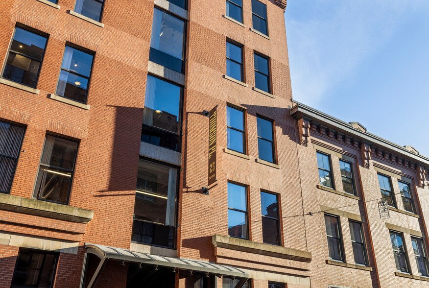 25-29 Thomson Pl, Boston, MA à louer - Photo du bâtiment - Image 1 de 14