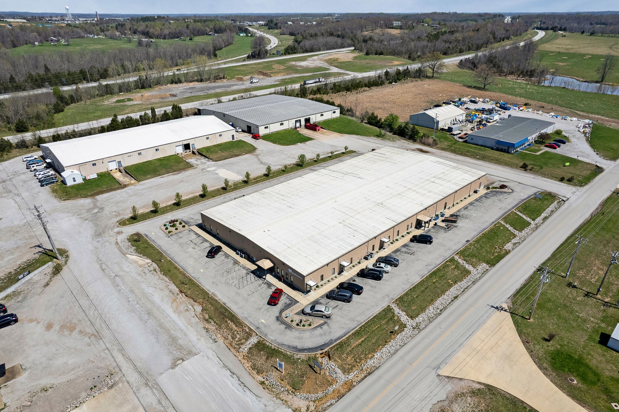 805 Commerce Dr, Leitchfield, KY for sale Primary Photo- Image 1 of 17