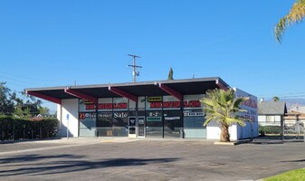 602 W Colton Ave, Redlands CA - Parc de stationnement couvert