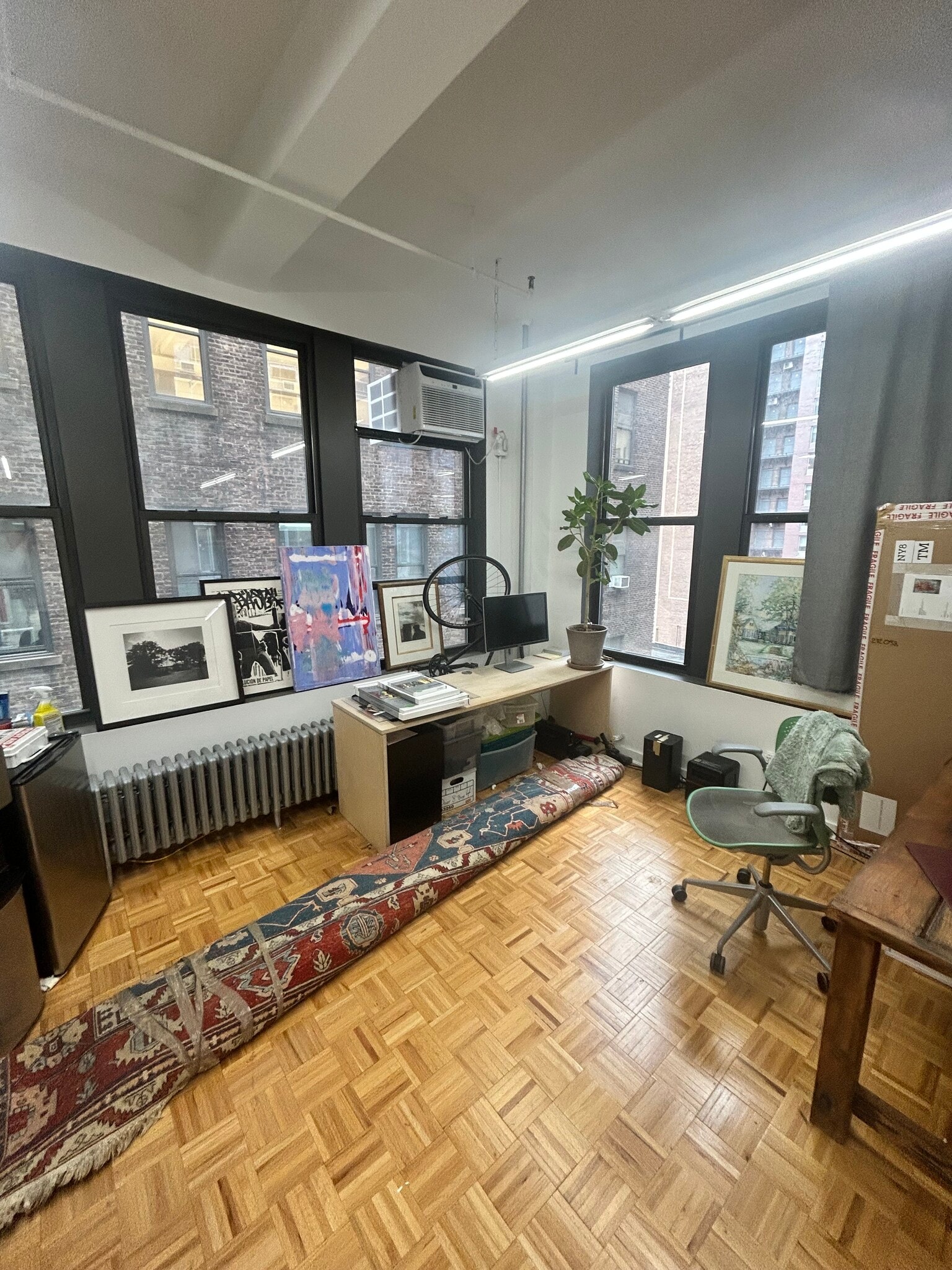 325 W 38th St, New York, NY for lease Interior Photo- Image 1 of 4