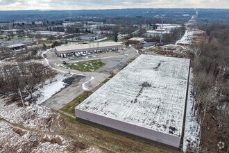 7640 Hub Pky, Valley View, OH - Aerial  map view