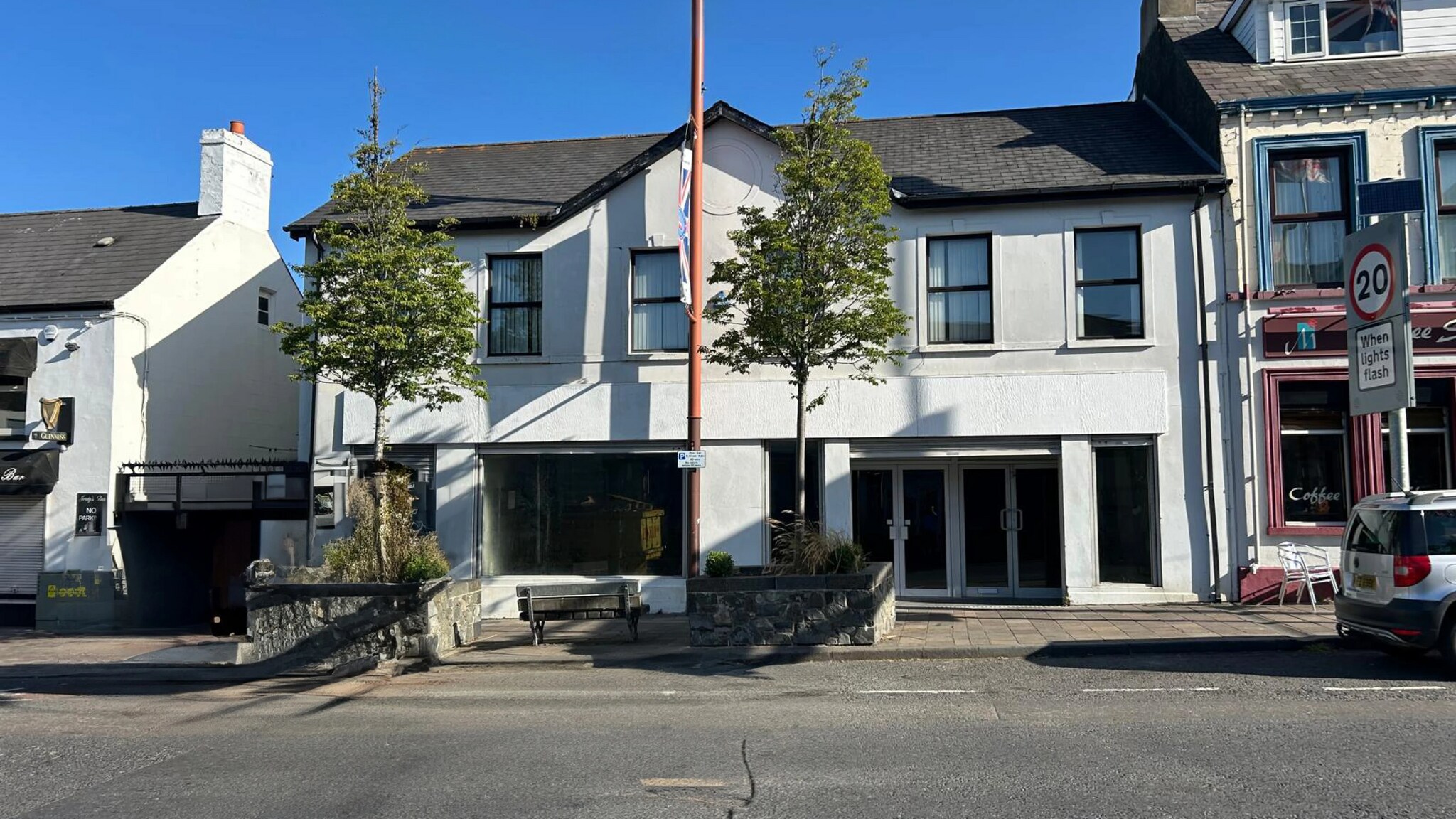 6-8 Main St, Ballynahinch à louer Photo du bâtiment- Image 1 de 3