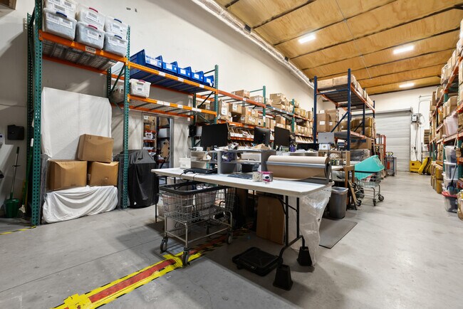 Plus de détails pour 2000 Windy Ter, Cedar Park, TX - Industriel à vendre