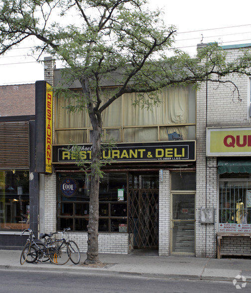 566 Queen St W, Toronto, ON à vendre - Photo du bâtiment - Image 2 de 2