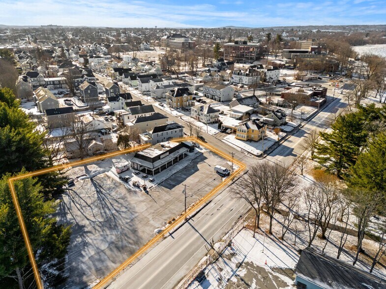 500 Pawtucket St, Lowell, MA à vendre - Photo du bâtiment - Image 2 de 9