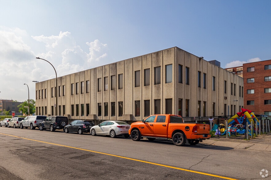 1405 Boul Henri-Bourassa O, Montréal, QC for lease - Building Photo - Image 2 of 7