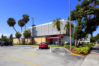 More details for 400 Corey Ave, St Pete Beach, FL - Retail for Sale