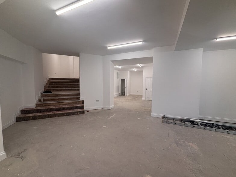 11-17A Imperial Arc, Brighton for lease - Building Photo - Image 2 of 8