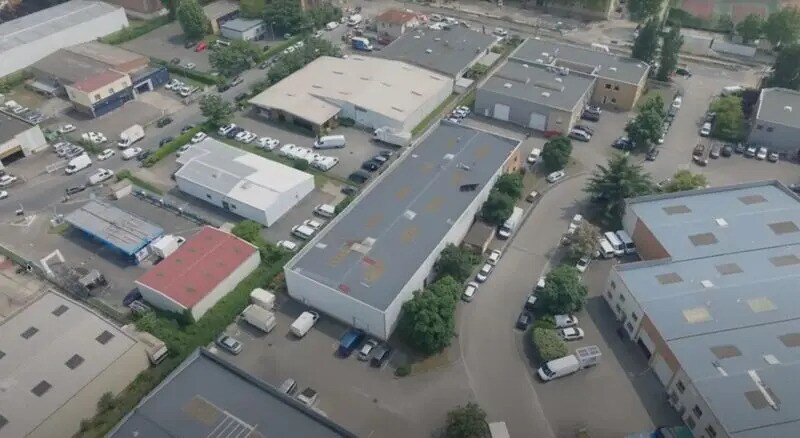 Bureau dans Vénissieux à louer - Aérien - Image 2 de 10