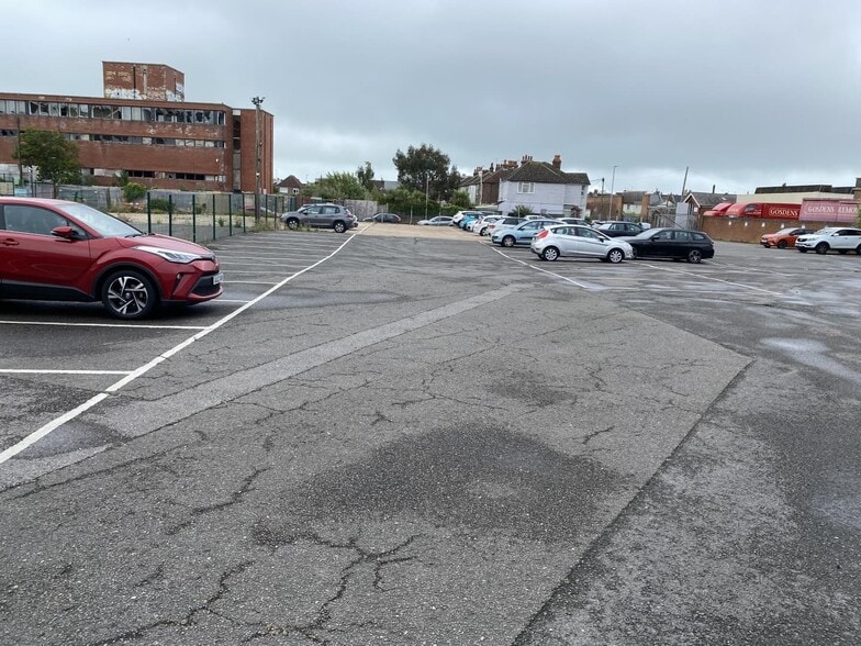 Moy Ave, Eastbourne for lease - Building Photo - Image 3 of 4