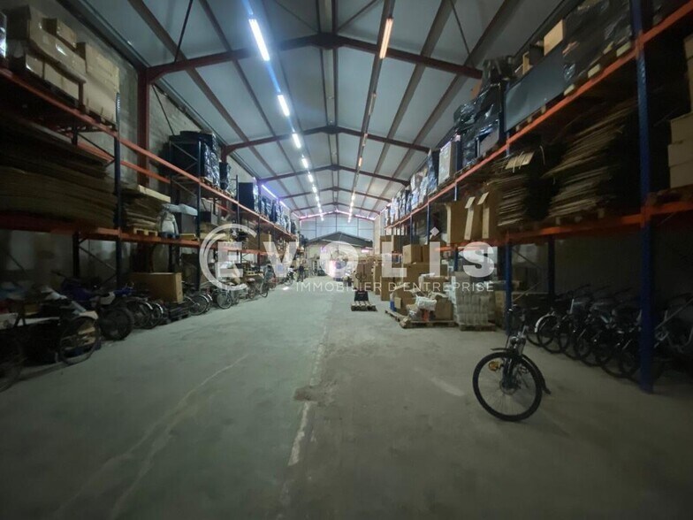 Flex dans Bagnolet à louer - Photo du bâtiment - Image 3 de 16