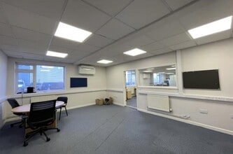 12 Tallon Rd, Brentwood for lease Interior Photo- Image 2 of 3