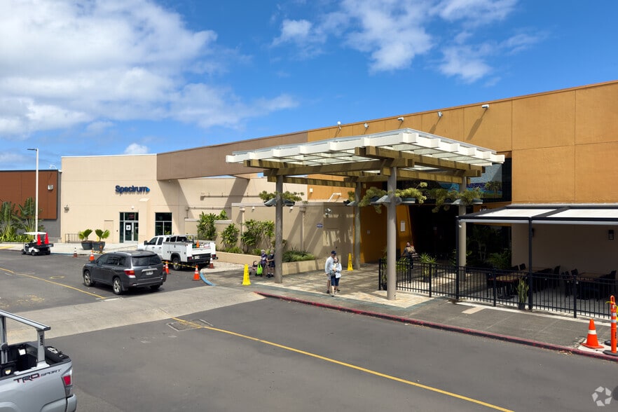 46-056 Kamehameha Hwy, Kāneohe, HI à louer - Photo du bâtiment - Image 3 de 6