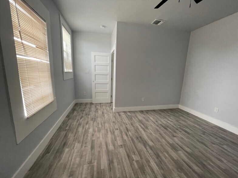 1607 N Pine St, San Antonio, TX à louer - Photo du bâtiment - Image 2 de 14
