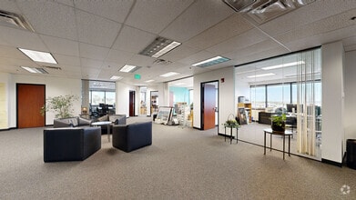 6855 S Havana St, Centennial, CO à louer Numérisation 3D de Matterport- Image 1 de 15