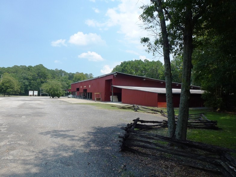 239 Jones Rd, Jacksonville, FL for lease - Primary Photo - Image 1 of 21