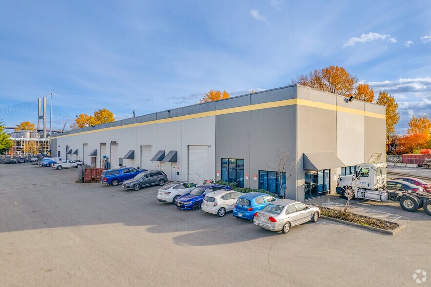 460 Fraserview Pl, Delta, BC à louer - Photo du bâtiment - Image 3 de 4