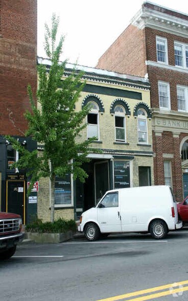 9 E Main St, Buford, GA à vendre - Photo du bâtiment - Image 2 de 11