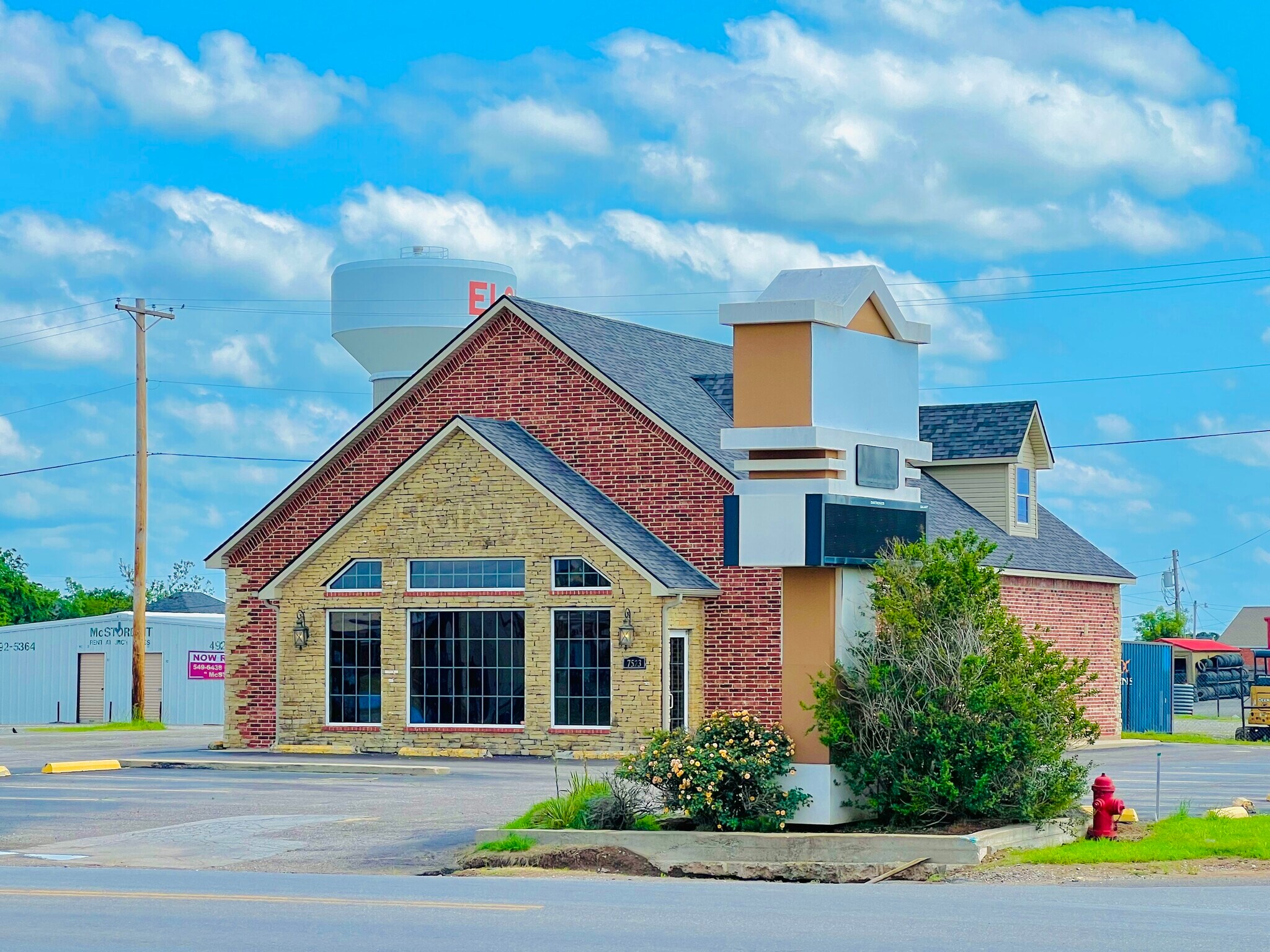 7523 Us-277 Hwy, Elgin, OK à vendre Photo du bâtiment- Image 1 de 1