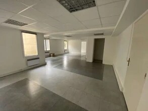Office in Alfortville for lease Interior Photo- Image 2 of 11