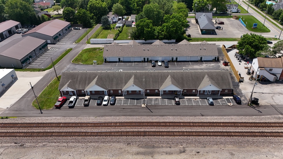 7909-7925 Station St, Columbus, OH for lease - Building Photo - Image 2 of 36