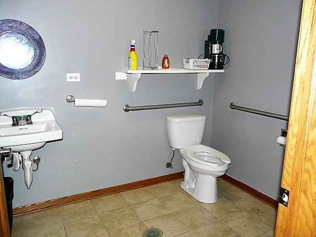 145-153 Sayton Rd, Fox Lake, IL for lease - Building Photo - Image 2 of 11