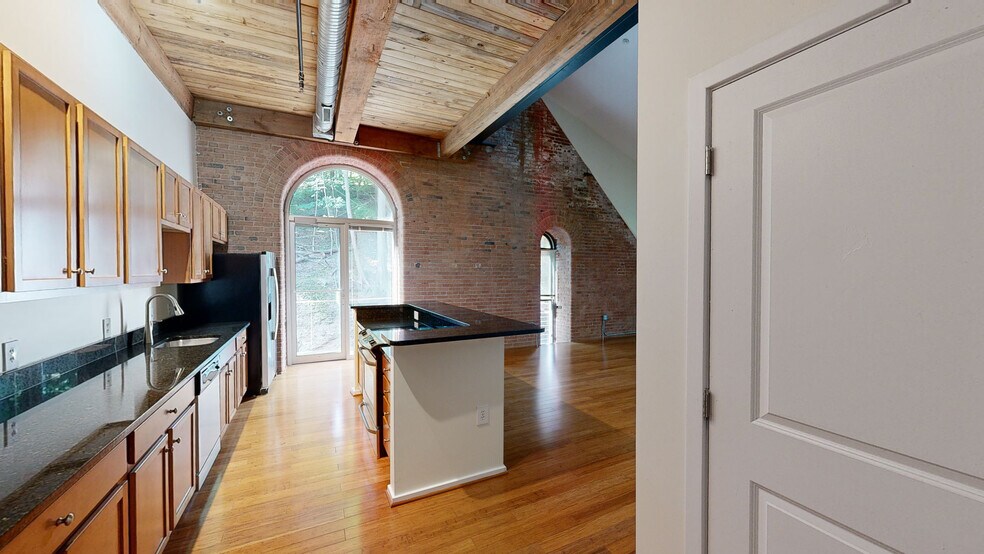 2031 Clipper Park Rd, Baltimore, MD for sale - Matterport 3D Scan - Image 3 of 38
