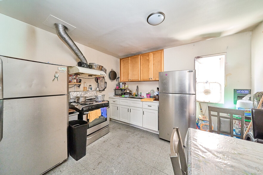 2001 W Myrtle St, Santa Ana, CA for sale - Building Photo - Image 3 of 28