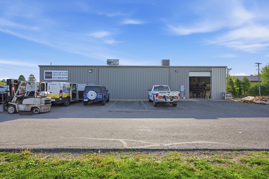 1429 W Main St, Greenfield, IN à vendre - Photo du bâtiment - Image 3 de 9
