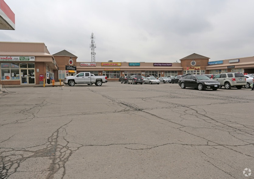 2200 Rymal Rd E, Hamilton, ON à louer - Photo du bâtiment - Image 2 de 3