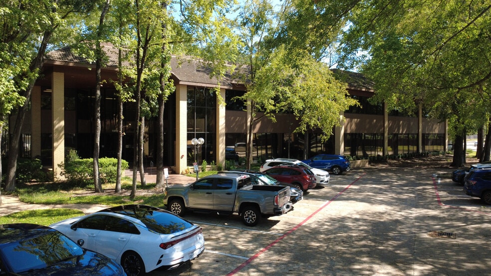 13910 Champion Forest Dr, Houston, TX for lease - Building Photo - Image 1 of 5