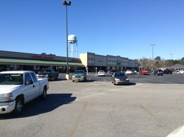 6309-6341 Oak St, Eastman, GA for lease - Building Photo - Image 1 of 3