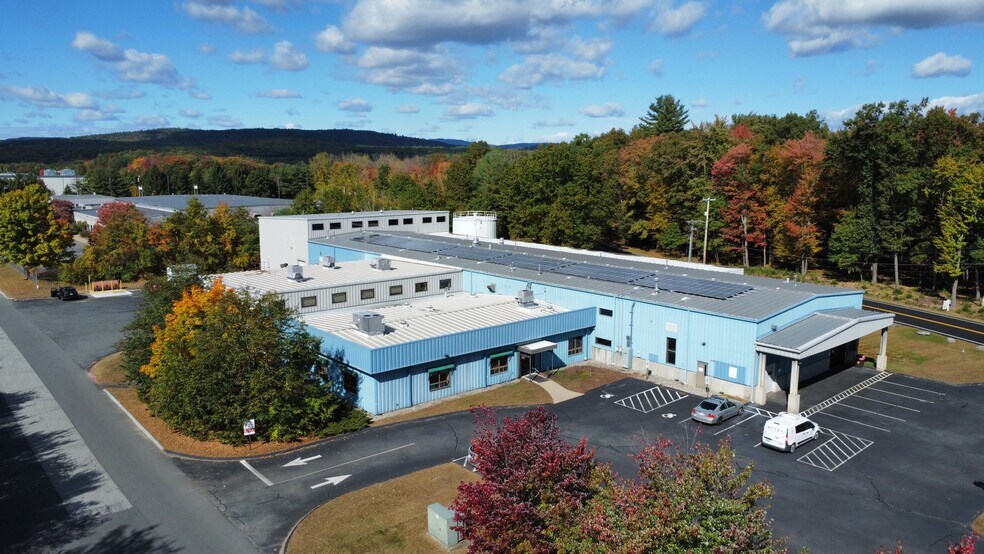 97 N Hatfield Rd, Hatfield, MA à louer - Photo du bâtiment - Image 2 de 14