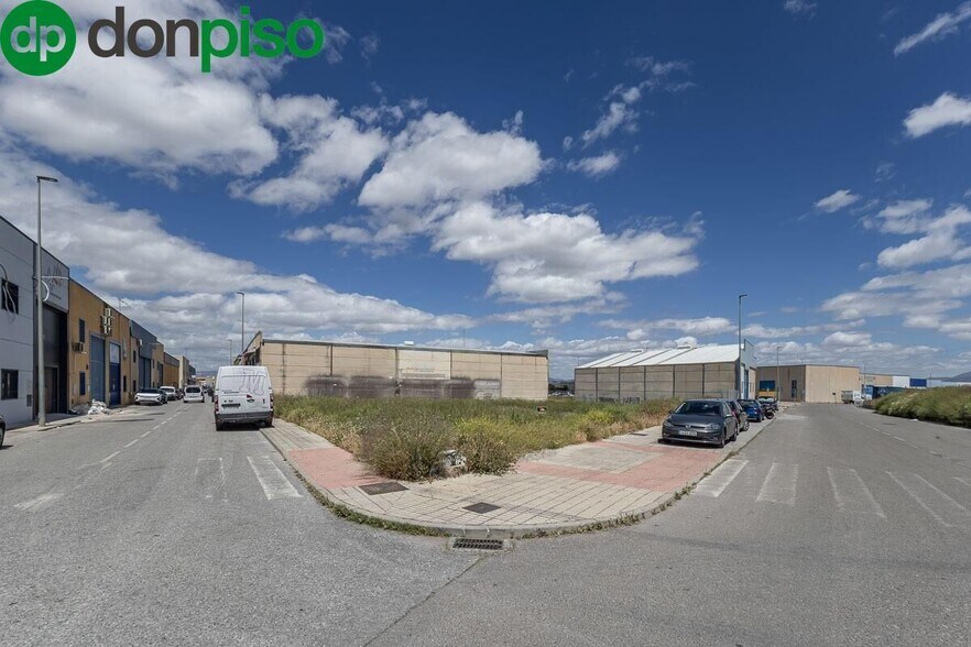 Paseo de las Andas, 9, Las Gabias, Granada à vendre - Photo du bâtiment - Image 3 de 14