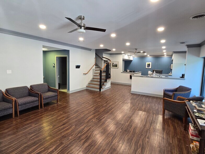 670 Cambridge St, Fredericksburg, VA à louer - Photo intérieure - Image 3 de 8