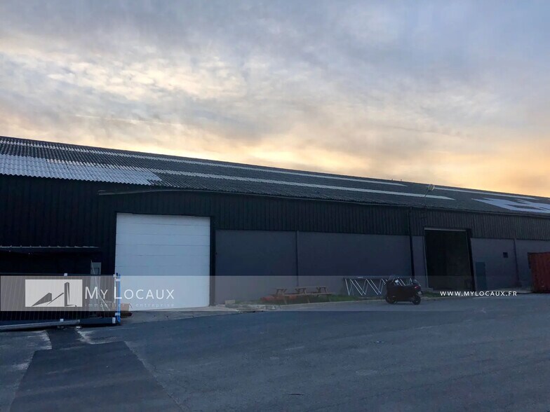Industriel dans Gennevilliers à louer - Photo du bâtiment - Image 1 de 5