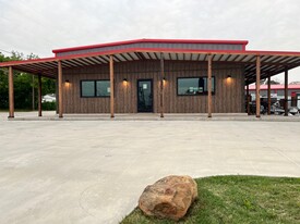 401 E Central Ave, Comanche TX - Restaurant avec service au volant