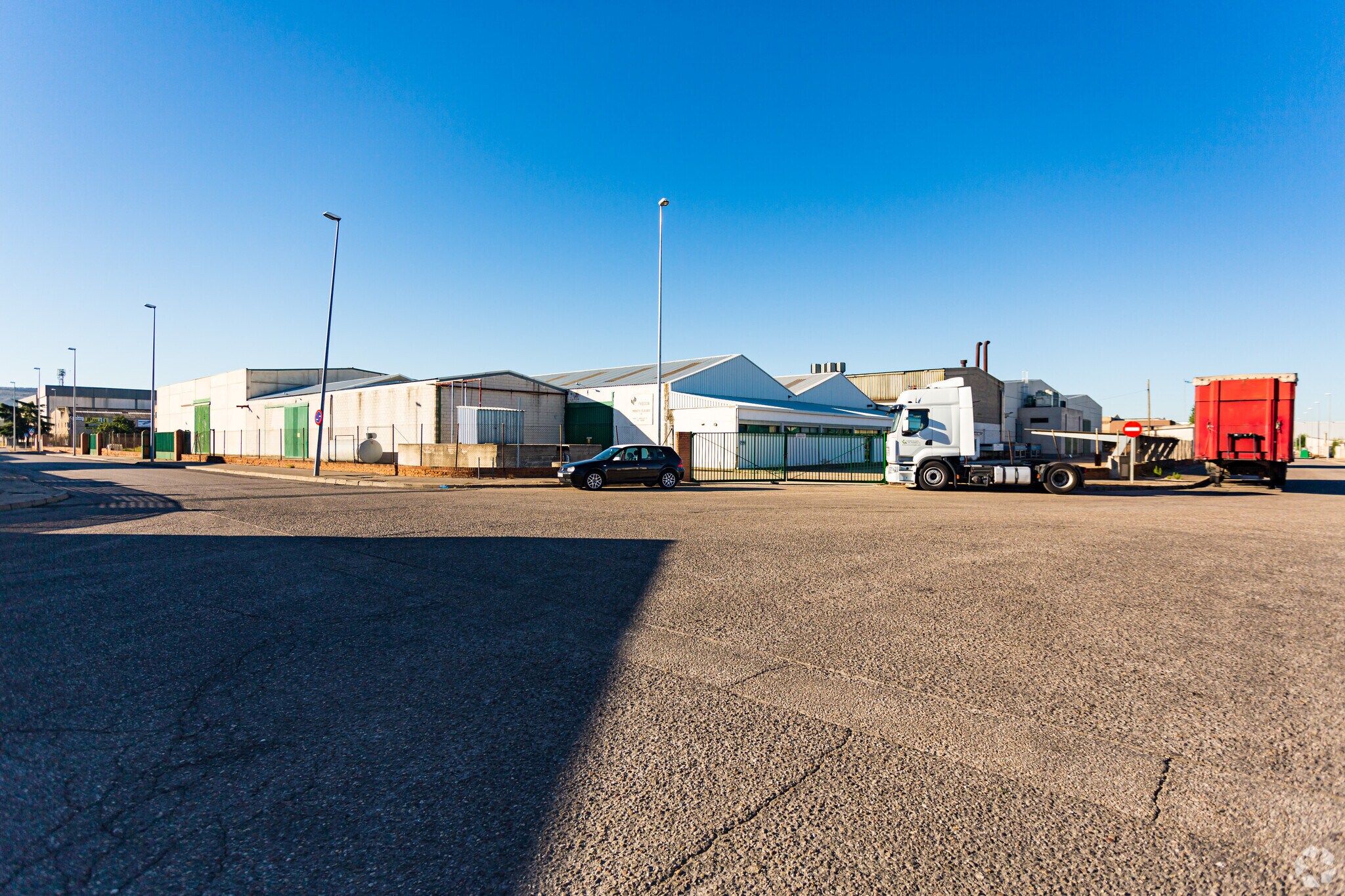 Industriel dans Azuqueca de Henares, Guadalajara à vendre Photo principale- Image 1 de 20